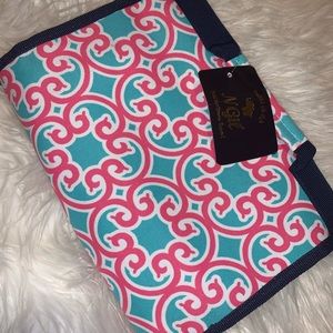 NGIL Fold-Up Canvas Makeup Organizer NWT